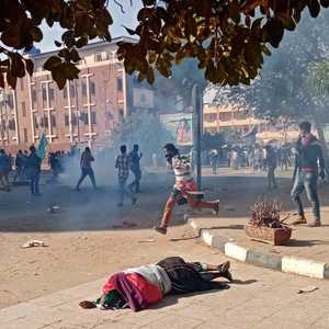 مشاهد عنيفة في الاحتجاجات بالسودان