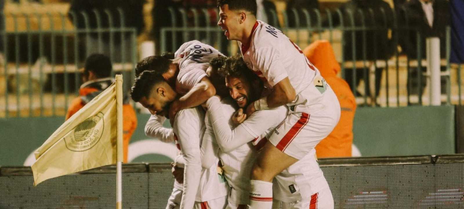 لاعبو الزمالك يحتفلون بالفوز على "المقاولون العرب".