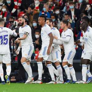 بنزيمة يكسر حاجز 400 هدف خلال مسيرته