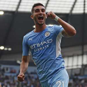 لاعب مانشستر سيتي الإنجليزي فيران توريس