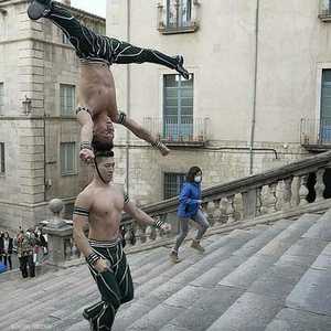 الأخوان جيانج ونجيب كوك