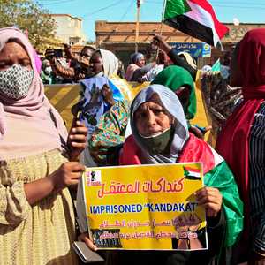 الاحتجاجات شددت على مدنية الدولة