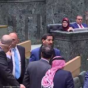 النقاش تطور إلى عراك في البرلمان الأردني