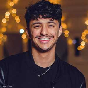 المؤثر الجزائري ريفكا يتابعه ملايين الأشخاص على إنستغرام