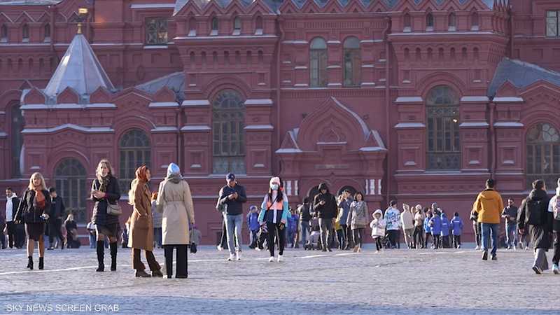 الساحة الحمراء من أشهر معالم موسكو وروسيا التاريخية