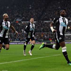 نيوكاسل يسعى لتعزيز صفوفه بصفقات قوية