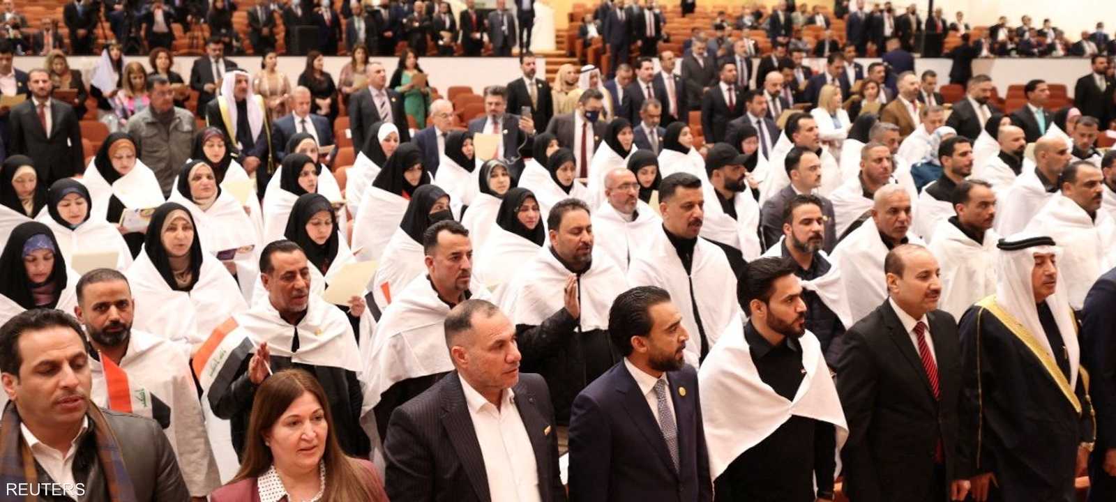 نواب التيار الصدري ارتدوا الأكفان