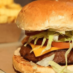 الوجبات السريعة تضم نسبة عالية من الدهون