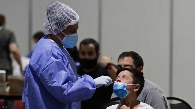 الإصابات بفيروس كورونا تصاعدت بشكل كبير في الأرجنتين مؤخرا.