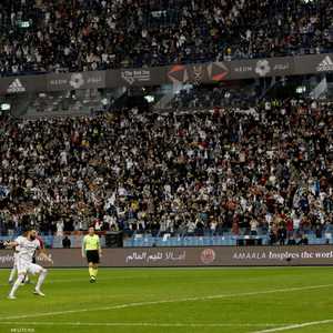 بنزيمة يحرز الهدف الثاني من ضربة جزاء