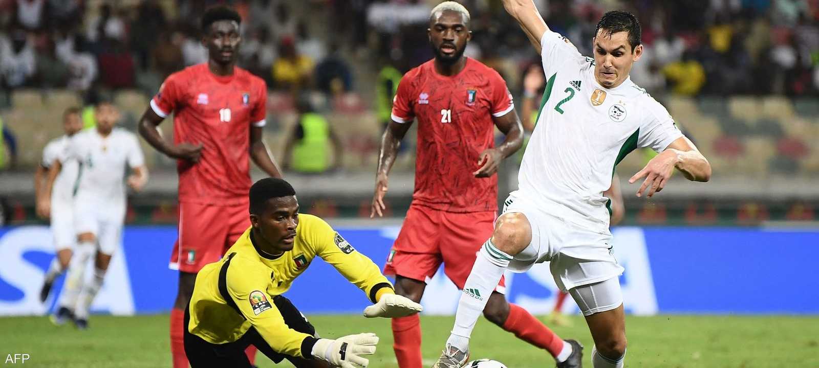 حارس غينيا الاستوائية ينقذ مرماه أمام عيسى ماندي