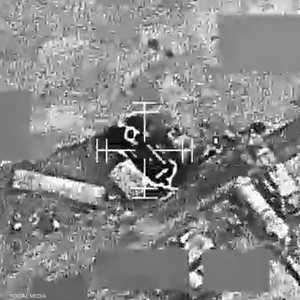 لحظة تدمير منصة إطلاق الصواريخ الحوثية في الجوف