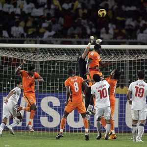 جانب من مباراة سابقة بين المنتخبين