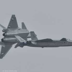 يطلق على طائرة الشبح الصينية J20 بـ"التنين الجبار"