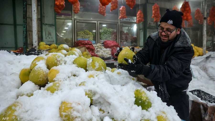 تساقط كثيف للثلوج في فلسطين.