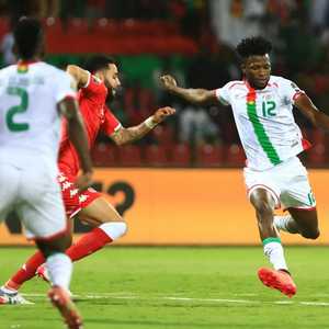 جانب من مباراة تونس وبوركينا فاسو