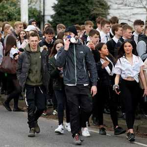 بريطانيا تأخرت في تطعيم الفئات العمرية الصغيرة بالمجتمع.