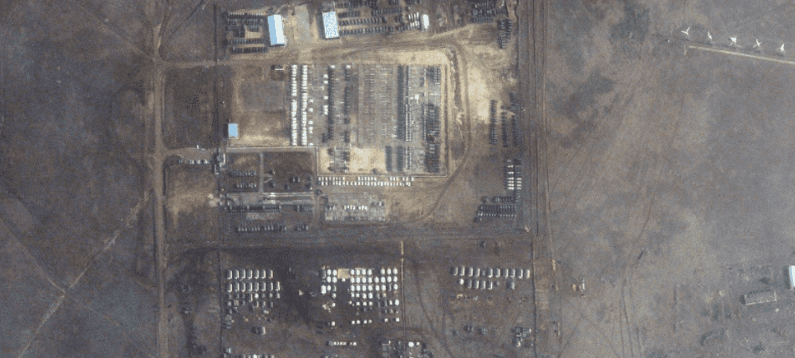 الصور أظهرت تعزيزات عسكرية روسية