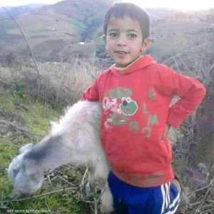 صورة من مواقع التواصل الاجتماعي للطفل ريان