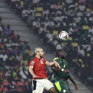 صراع على الكرة في النهائي الماراثوني