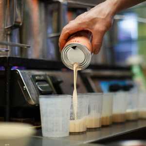 الحليب غني بالكالسيوم