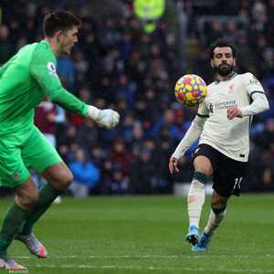 صلاح وجها لوجه أمام الحارس نك بوب