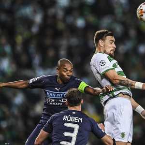 جانب من المباراة بين مانشستر سيتي وسبورتنغ لشبونة.