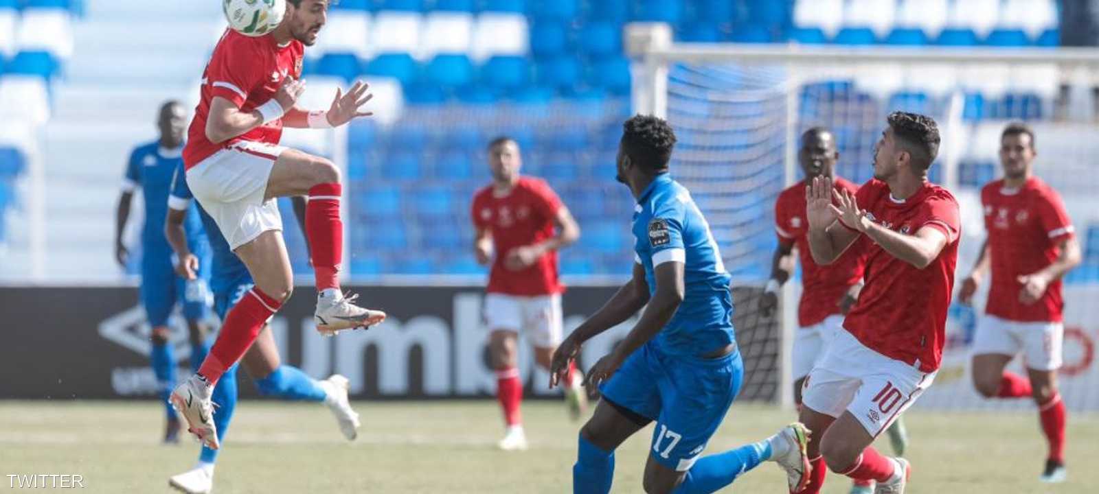 جانب من لقاء الأهلي والهلال