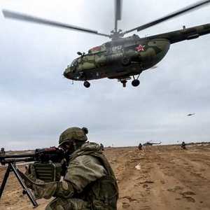 القوات الروسية كثفت وجودها على حدود أوكرانيا.