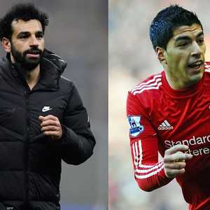 النجمان محمد صلاح ولويس سواريز.. أرشيفية