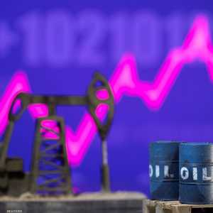 أسعار النفط تواصل الارتفاع يوم الإثنين