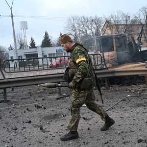 الجيش الأوكراني طلب مساعدة المدنيين في معاركه ضد الروس