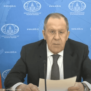 لافروف قال إنه يجب منع أوكرانيا من الحصول على أسلحة معينة