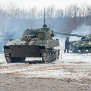 دبابات أوكرانية في مناورات عسكرية سابقة