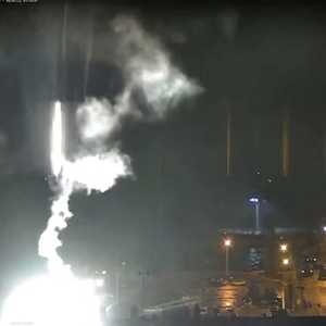 كييف تعلن إخماد النيران في محطة زابوريجيا النووية 