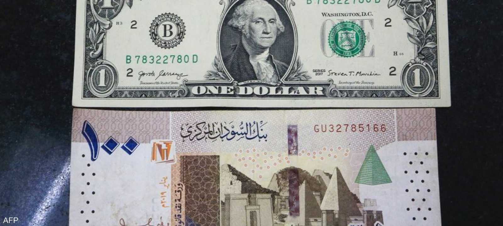 خبراء يحذرون من توحيد سعر صرف الجنيه السوداني.