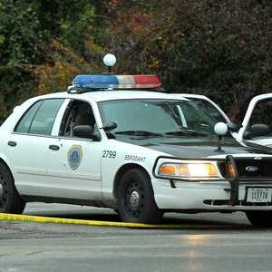 الشرطة قالت إن أحد المصابين توفي متأثراً بجراحه.