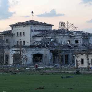 آثار الدمار الذي خلفه الهجوم الصاروخي الإيراني على أربيل