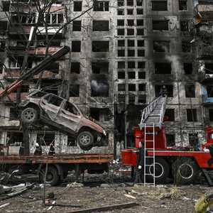 القوات الروسية تحاصر كييف وتقصفها من الخارج