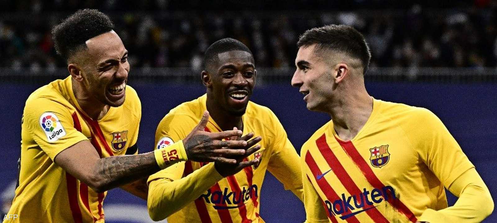 لاعبو برشلون فرضوا سيطرتهم على سانتياغو برنابيو