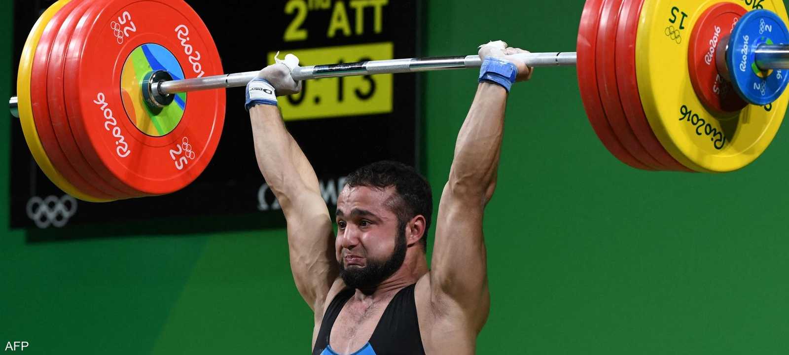 نجاة رحيموف حقق رقما قياسيا برفع 214 كغ