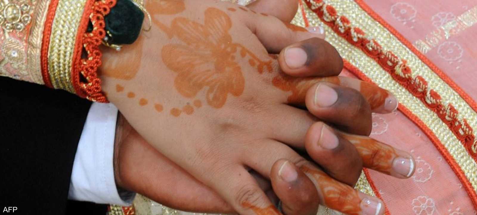 أرشيف..يتواصل الجدل بالشارع المغربي حول قضية تزويج القاصرات