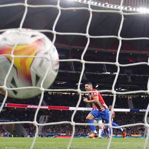 سواريز يحتفي بتسجيل الهدف الثاني لأتلتيكو