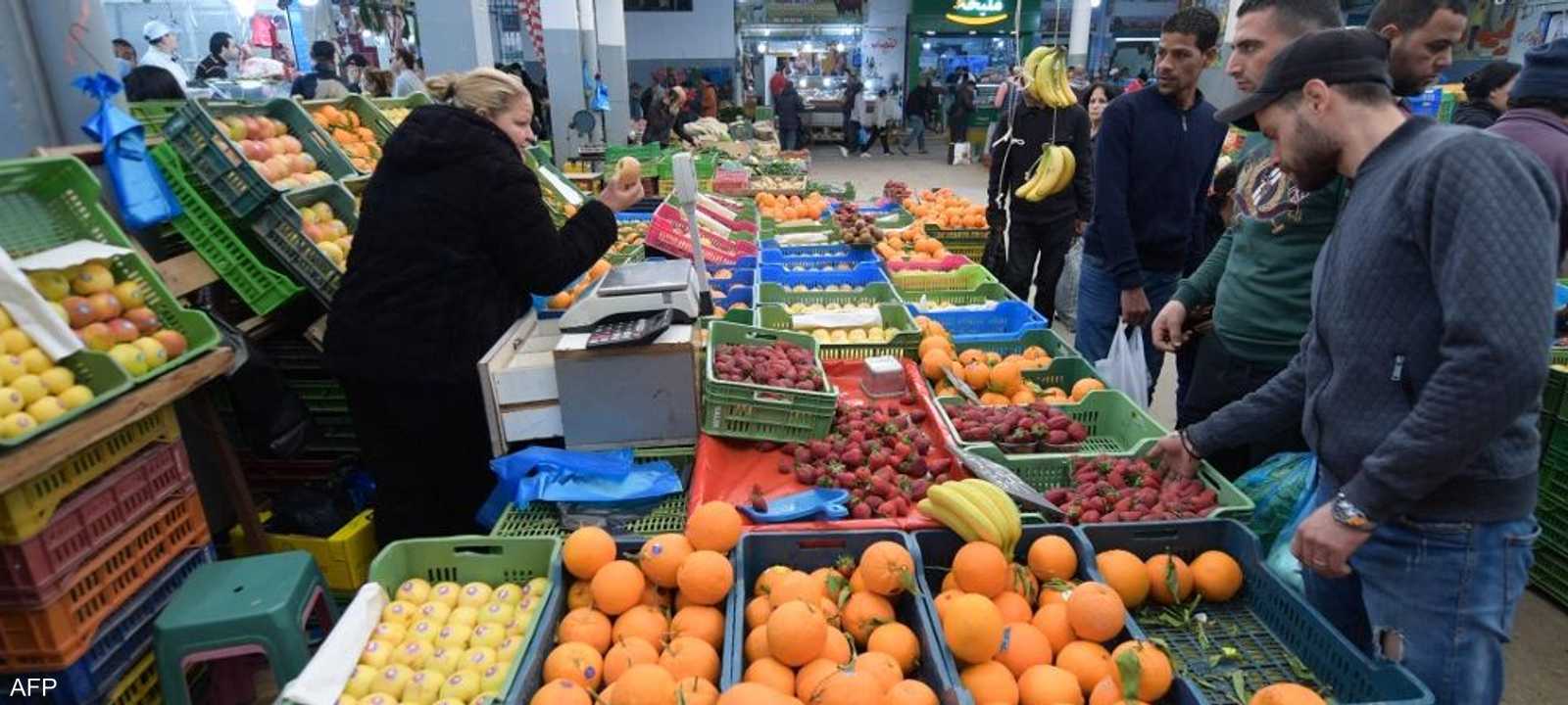 جانب من أحد الأسواق في تونس.