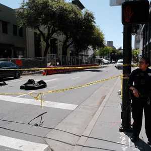 الشرطة أغلقت مكان الحادث.