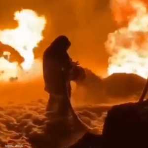 فرق الإطفاء الأوكرانية هرعت لإخماد النيران في الموقع