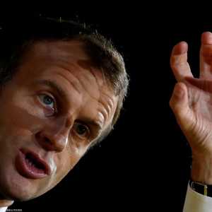 إيمانويل ماكرون في إحدى حملاته الانتخابية