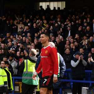 رونالدو خلال مباراة إيفرتون