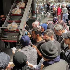 حتى الحصول على الخبز أصبح مهمة شاقة في لبنان