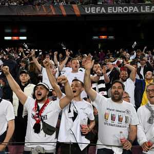 جماهير فرانكفورت في كامب نو